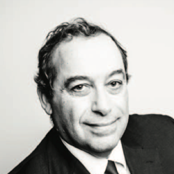 Dr. Fernando Carreira Araújo